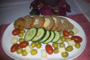Meatballs cu oua sau Chiftele umplute cu oua