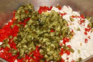 Salata de pui cu legume si maioneza