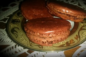 Macarons de ciocolată