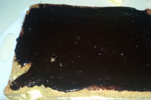 Prajitura cu nuca si crema de vanilie