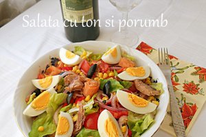 Salata mediteraneana cu ton si porumb