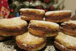 Islere cu crema  de ciocolata