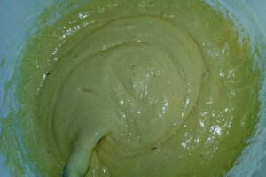 Prajitura cu mere caramelizate si crema cu mascarpone