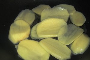 Musaca cu carne de porc si cartofi