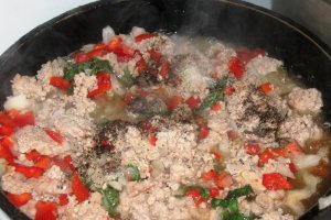Musaca cu carne de porc si cartofi