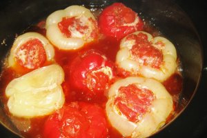 Ardei umpluţi la slow cooker Crock-Pot