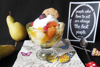 Salata cu fructe tropicale