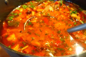 Babgulyas  cu carne de vitel