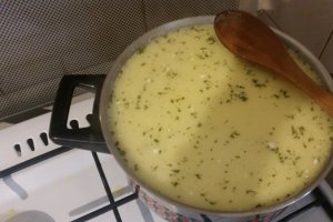 Ciorba de pui a la grec
