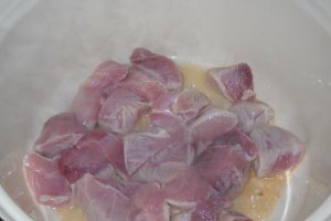 Tocanita de porc cu praz si masline