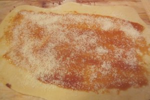 COZONAC CU NUCĂ, CACAO, CARAMEL ȘI NUCĂ DE COCOS