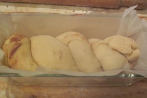 COZONAC CU NUCĂ, CACAO, CARAMEL ȘI NUCĂ DE COCOS