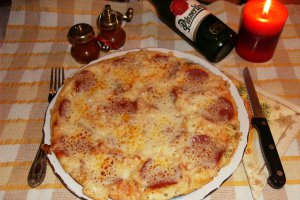 Pizza la tigaie in 15 minute