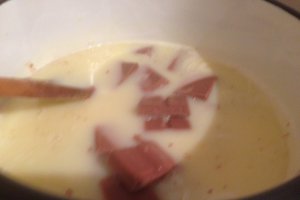 Tort de piscoturi cu ciocolata