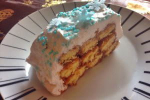 Tort de piscoturi cu ciocolata