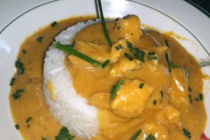 Piept de curcan cu sos curry -  reteta rapida