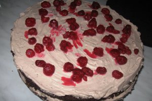 Tort Eva (cu zmeura, portocala si ciocolata)