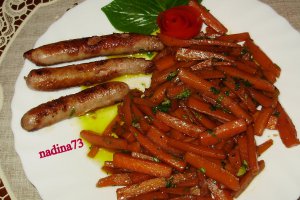 Garnitura de morcovi caramelizati in  vin