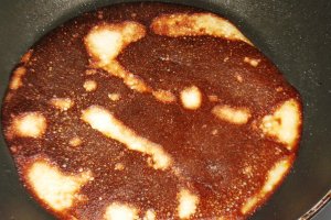 Clatite din banane (cu crema de branza si stafide)