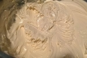 Cupcakes cu ciocolata alba