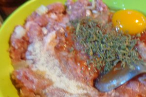 Muffins de vitel cu legume mexicane