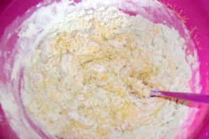 Desert piersici umplute cu crema de ciocolata
