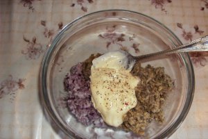 Salată de vinete cu ciuperci