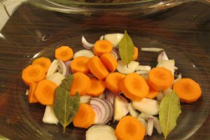 Fazan cu legume la cuptor