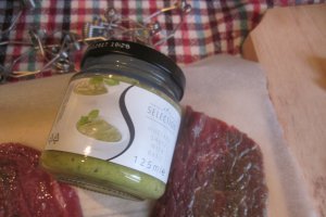 Rulouri din carne de manzat