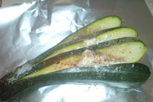 Zucchini umplut cu feta