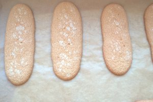 Mini tiramisu reteta cu crema de vanilie si ciocolata
