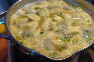 Supa cu tortellini