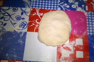 Painici chifle cu sunca si cascaval
