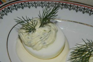 Oua umplute cu branza