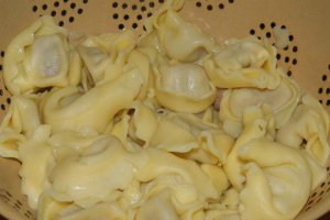Salata cu tortelloni