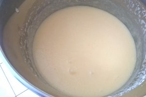 Prajitura cu visine si chipsuri de ciocolata