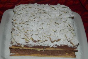 Prajitura rapida cu doua creme