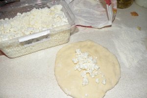 Placinte cu branza sarata