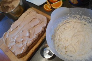 Prajitura cu crema de portocale si ciocolata