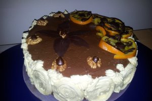 Tort de ciocolata, portocale si nuci pentru o dubla aniversare