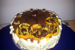 Tort de ciocolata, portocale si nuci pentru o dubla aniversare