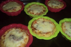 Tarte de piure,ou si cascaval la cuptor