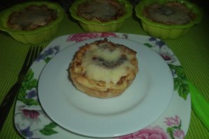 Tarte de piure,ou si cascaval la cuptor