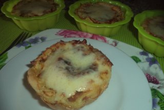 Tarte de piure,ou si cascaval la cuptor