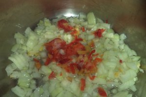 Mix de boabe in sos de tomate