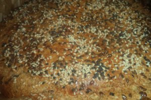Paine de dieta cu branza si seminte