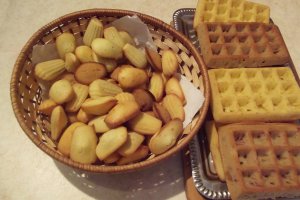 Faguri si madlene, cu aroma de portocale si trandafiri