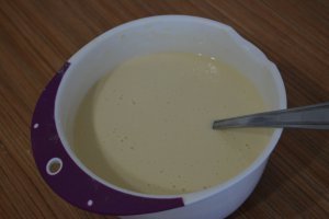Clatite cu mere caramelizate