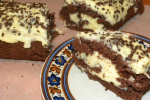 Rulada cu crema de vanilie