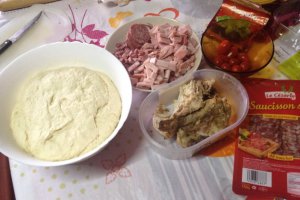 Pizza cu ce ai prin frigider